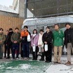 校舎前集合写真